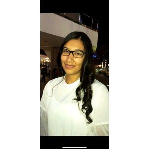 Meet your Posher, Lorraine